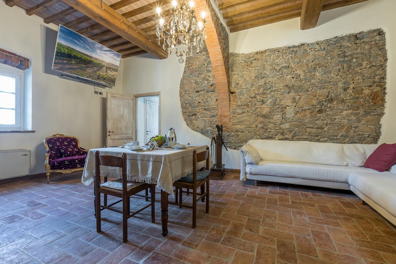 B&B Pietra A Padule Filettole Exterior photo